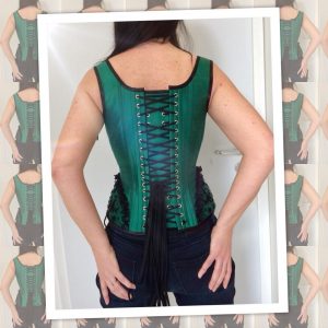 grünes Trägerkorsett